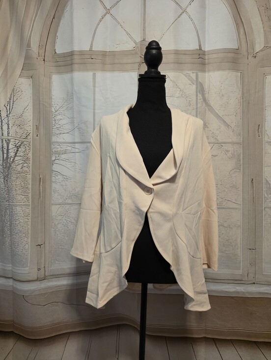 Kohl's Jackets & Blazers - Kohl's Cream Open Drape-Front Women's Blazer